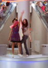 vampirediariesworld-dot-org_AmericanMall00538.png