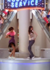 vampirediariesworld-dot-org_AmericanMall00543.png