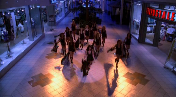 vampirediariesworld-dot-org_AmericanMall02012.png