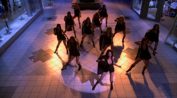 vampirediariesworld-dot-org_AmericanMall02020.png