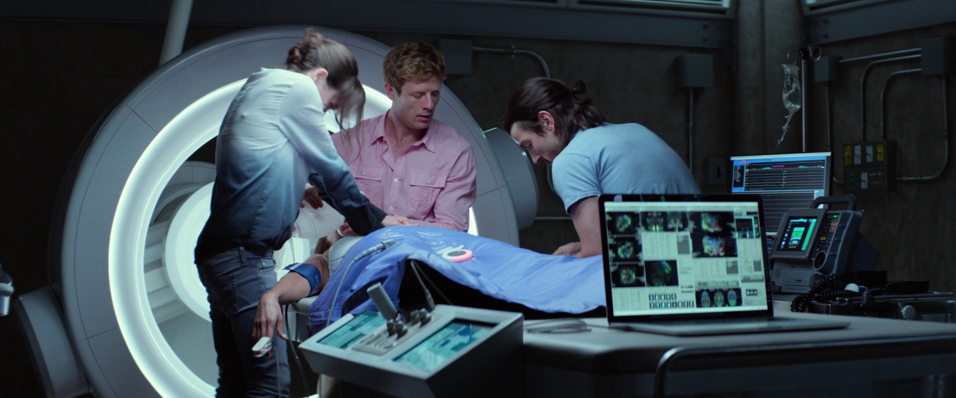 VampireDiariesWorld-dot-nl_Flatliners2641.jpg
