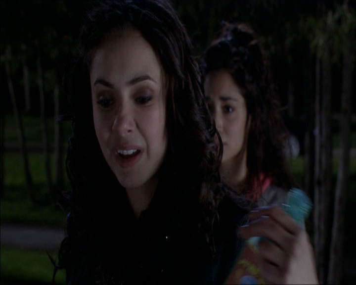 VampireDiariesWorld_dot_org-MyDaughtersSecret3378.png