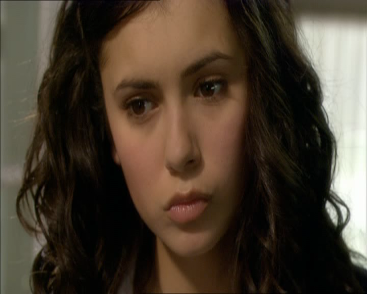 VampireDiariesWorld_dot_org-MyDaughtersSecret4425.png