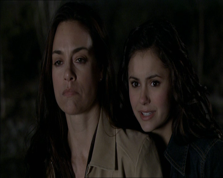 VampireDiariesWorld_dot_org-MyDaughtersSecret5246.png