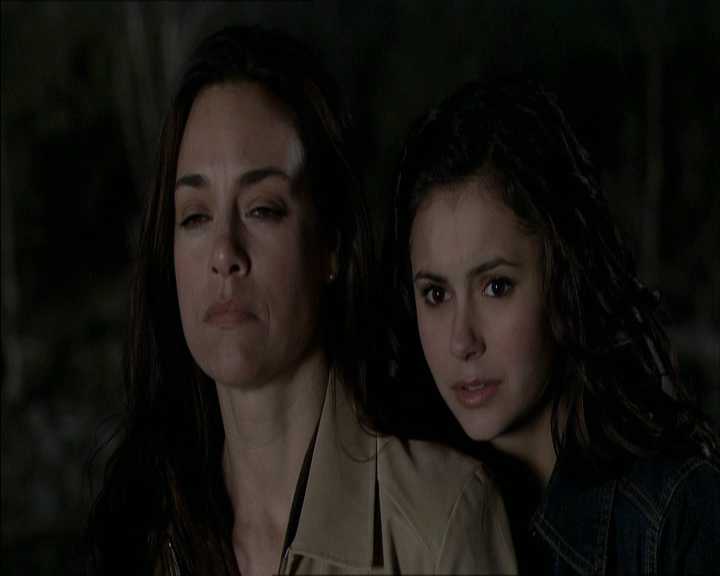 VampireDiariesWorld_dot_org-MyDaughtersSecret5248.png