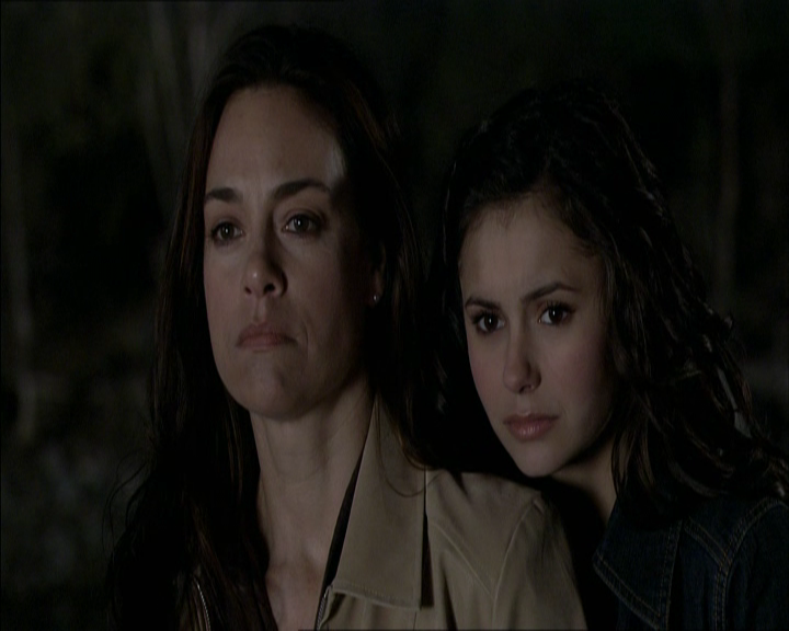 VampireDiariesWorld_dot_org-MyDaughtersSecret5249.png