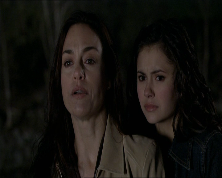 VampireDiariesWorld_dot_org-MyDaughtersSecret5263.png