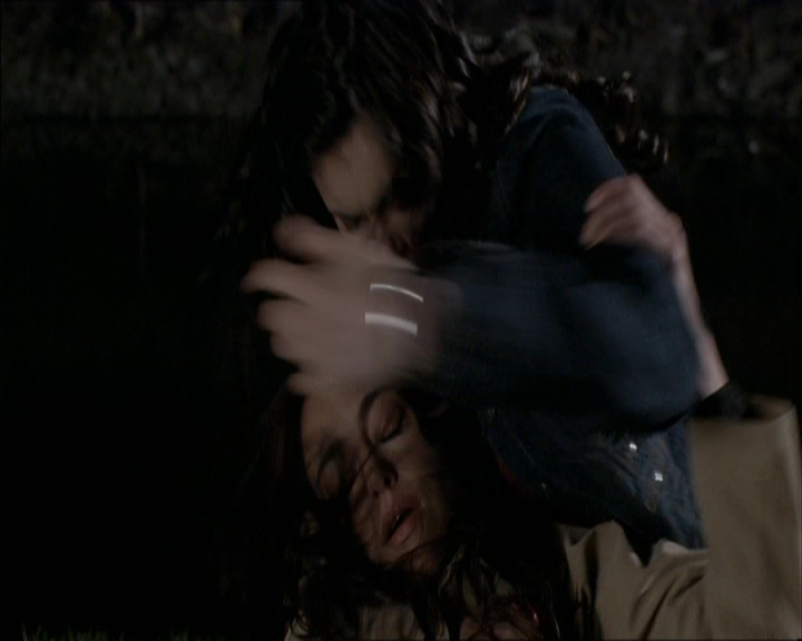 VampireDiariesWorld_dot_org-MyDaughtersSecret5396.png