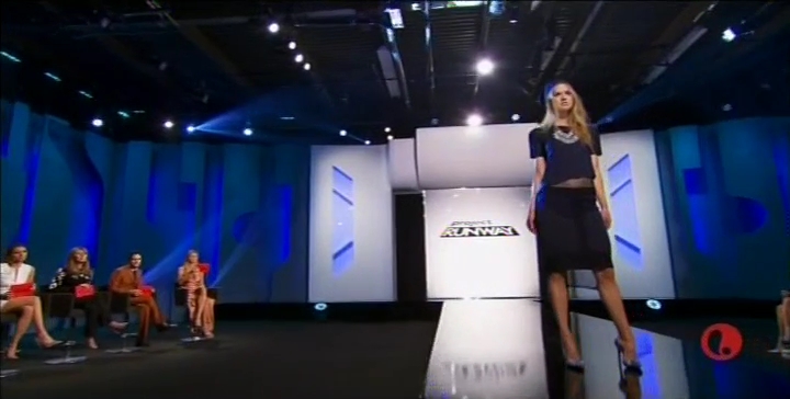 VampireDiariesWorld-dot-NL-ProjectRunway15x02-0231.jpg