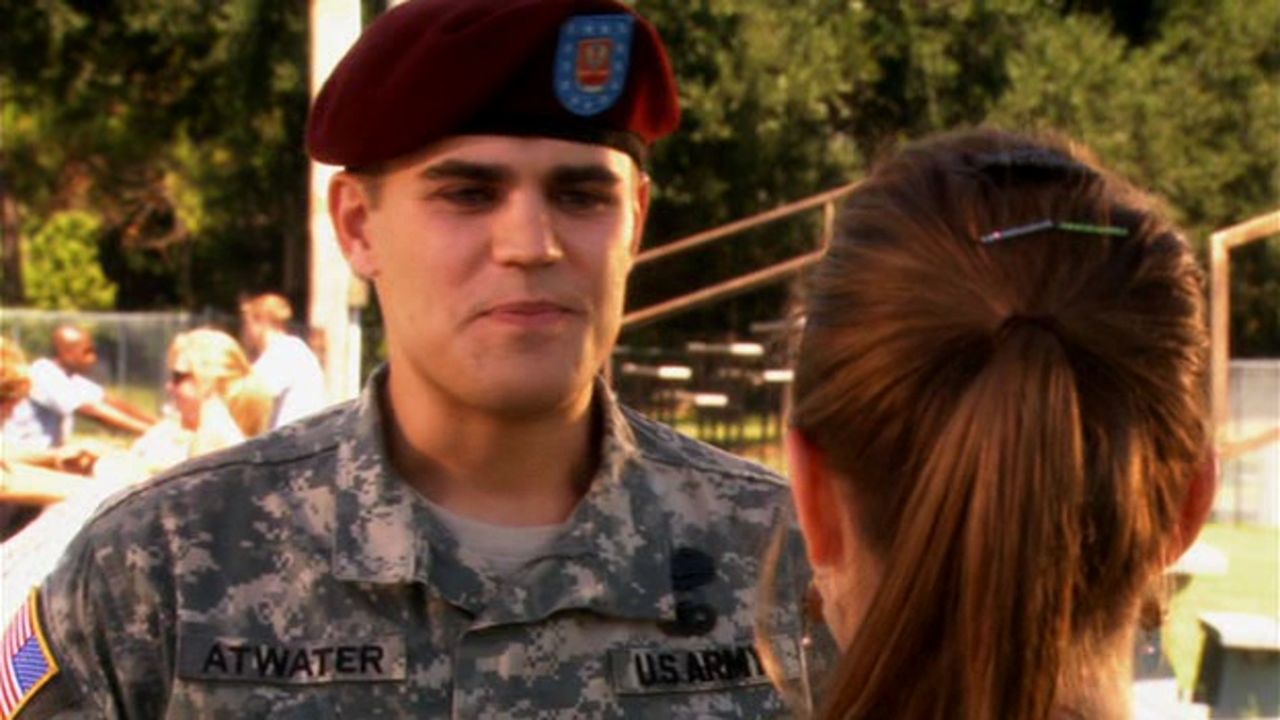 armywives217_000028.jpg