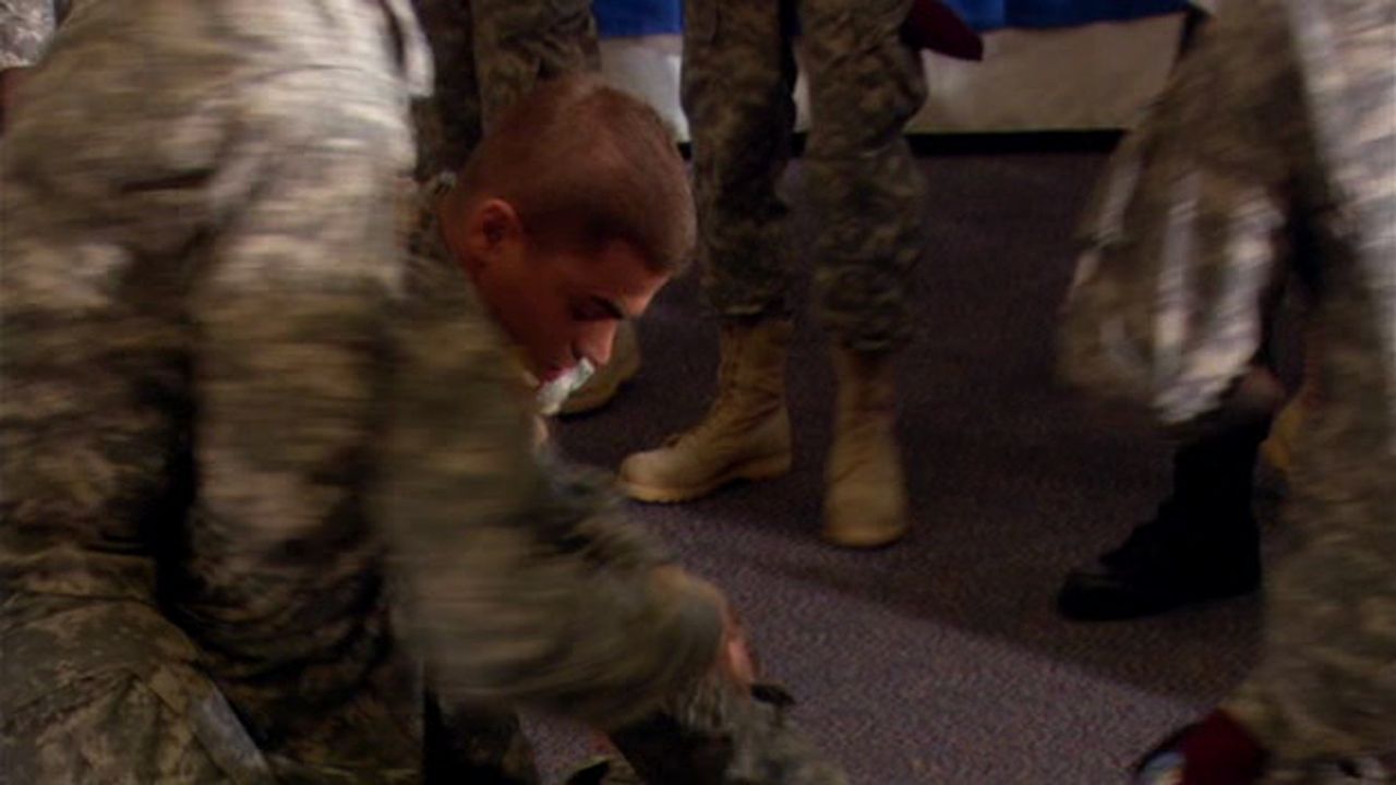 armywives217_000711.jpg