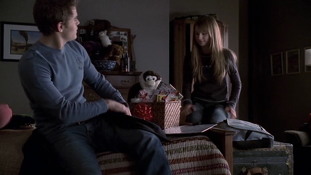 VampireDiariesWorld-dot-org_Everwood2x13-0519.jpg