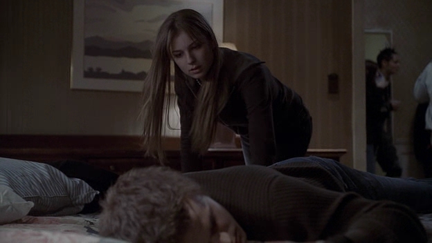 VampireDiariesWorld-dot-org_Everwood2x16-2011.jpg