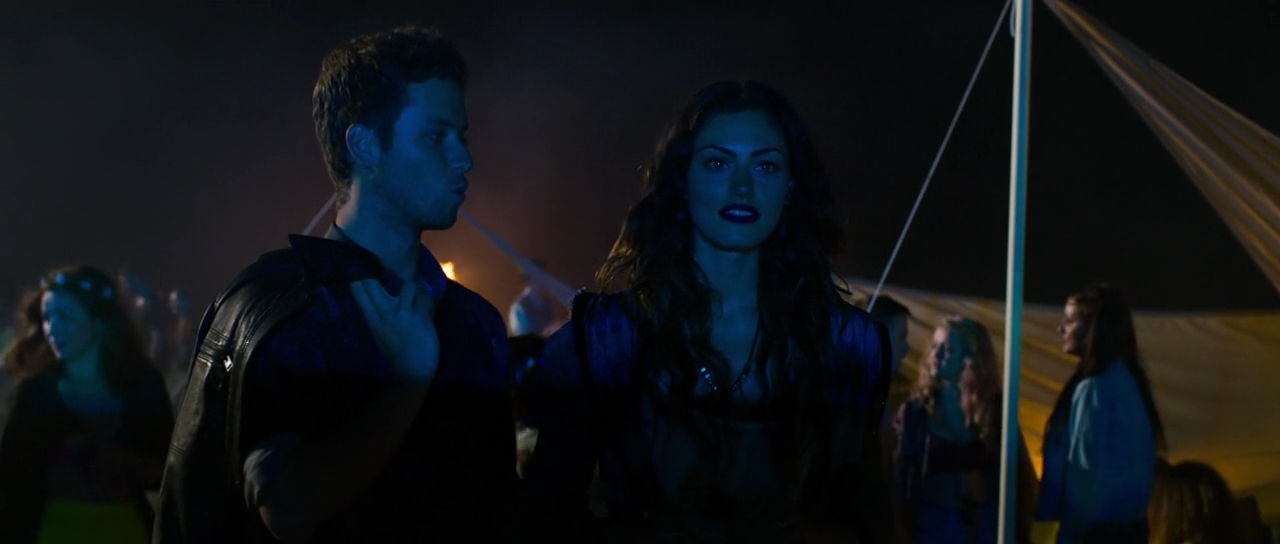 VampireDiariesWorld-dot-nl_TakeDown0141.jpg