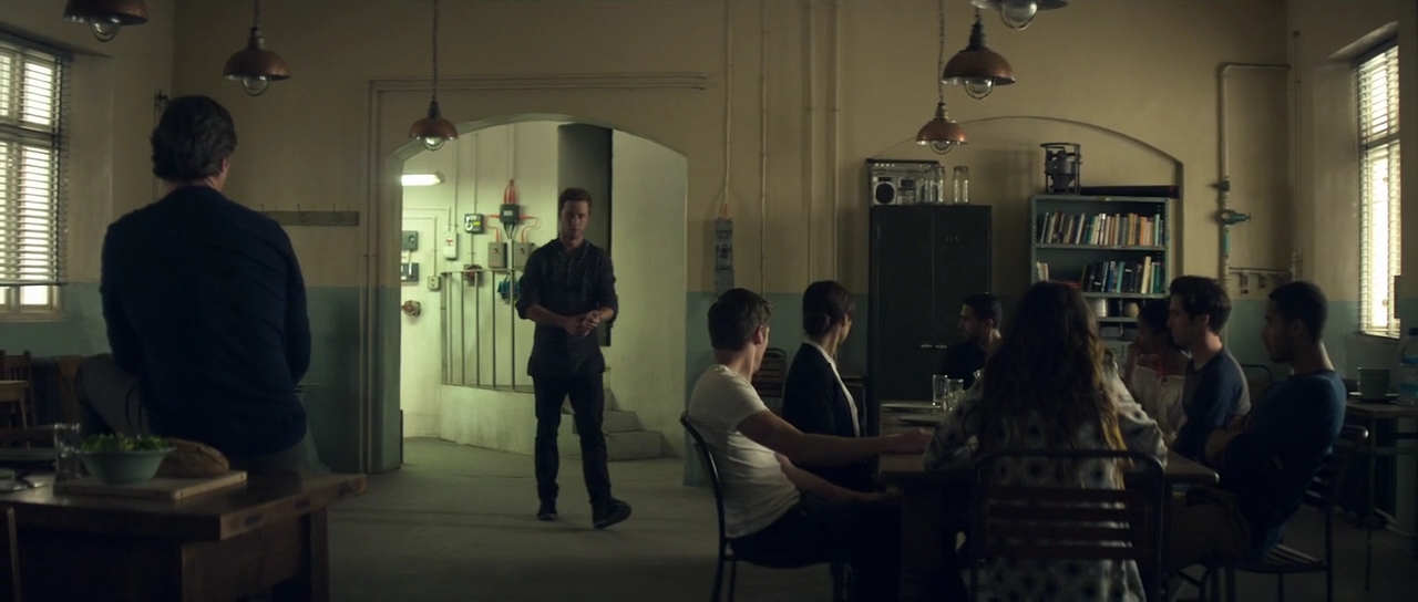 VampireDiariesWorld-dot-nl_TakeDown0906.jpg