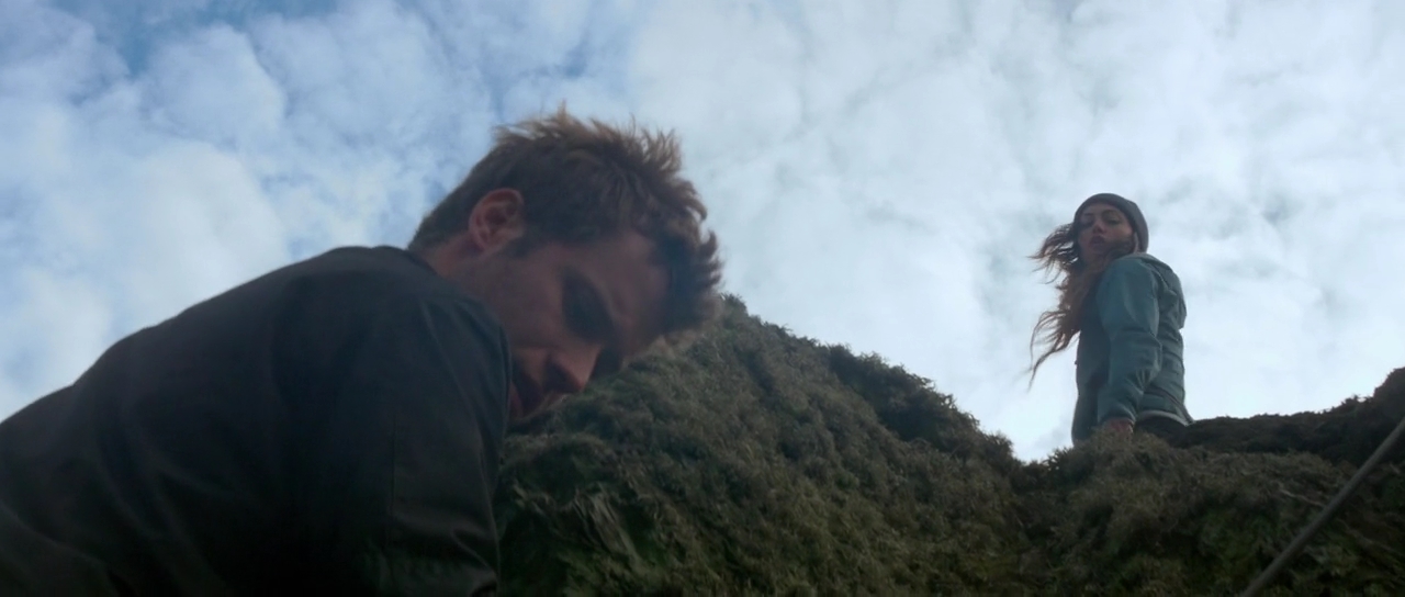 VampireDiariesWorld-dot-nl_TakeDown2011.jpg