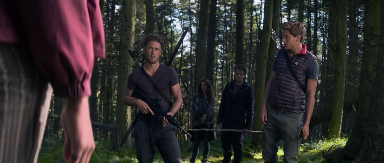 VampireDiariesWorld-dot-nl_TakeDown5234.jpg
