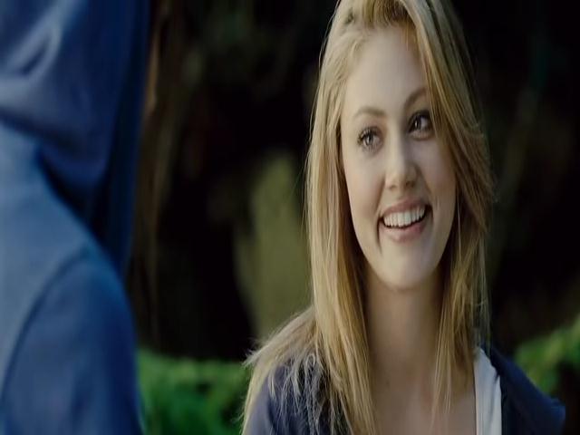VampireDiariesWorld-dot-org_TomorrowWhenTheWarBegan-0918.jpg