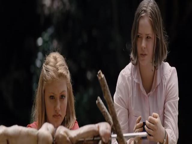 VampireDiariesWorld-dot-org_TomorrowWhenTheWarBegan-1069.jpg