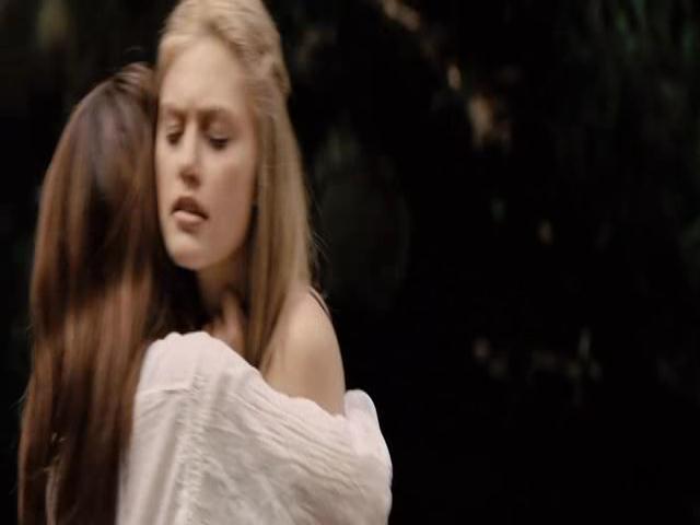 VampireDiariesWorld-dot-org_TomorrowWhenTheWarBegan-1329.jpg