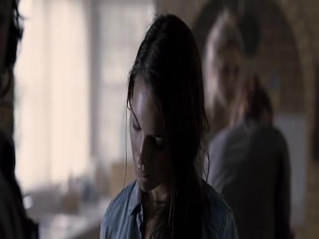 VampireDiariesWorld-dot-org_TomorrowWhenTheWarBegan-2188.jpg