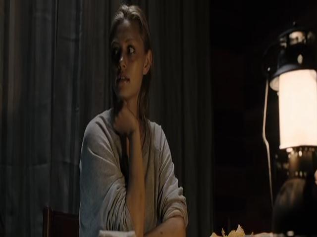 VampireDiariesWorld-dot-org_TomorrowWhenTheWarBegan-2634.jpg