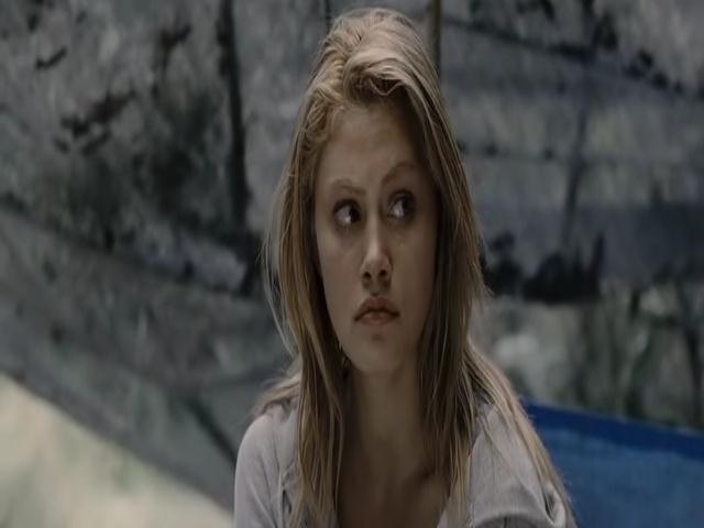 VampireDiariesWorld-dot-org_TomorrowWhenTheWarBegan-4539.jpg