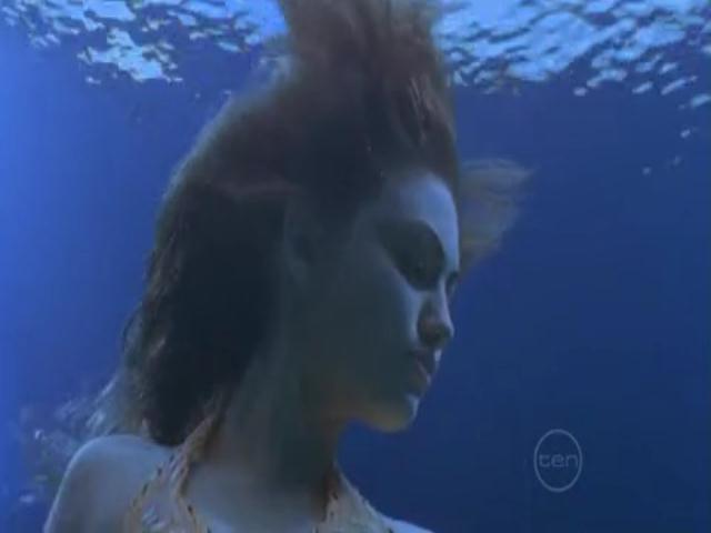 VampireDiariesWorld-dot-org_H2OJustAddWater-s01e03--0879.jpg
