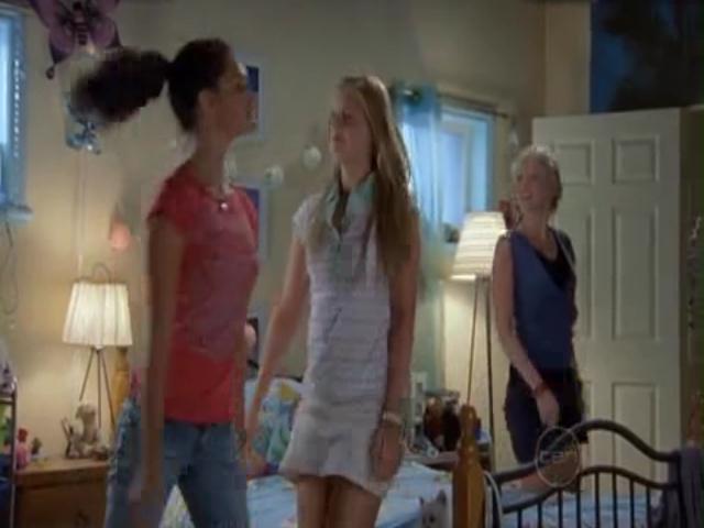 VampireDiariesWorld-dot-org_H20JustAddWater-S02e06-0272.jpg
