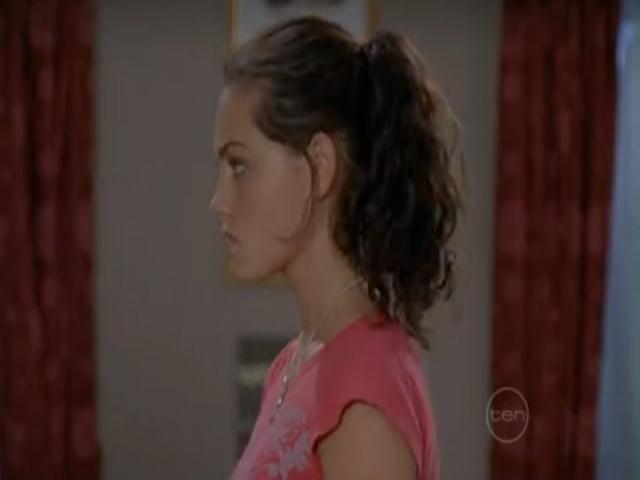 VampireDiariesWorld-dot-org_H20JustAddWater-S02e06-0401.jpg