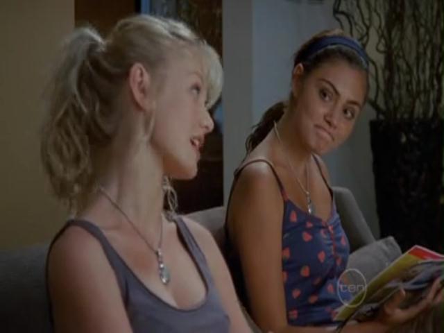 VampireDiariesWorld-dot-org_H20JustAddWater-S02e09-0446.jpg