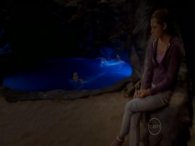 VampireDiariesWorld-dot-org_H20JustAddWater-S02e10-0116.jpg