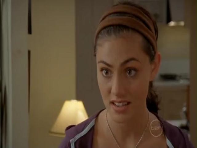 VampireDiariesWorld-dot-org_H20JustAddWater-S02e10-0319.jpg