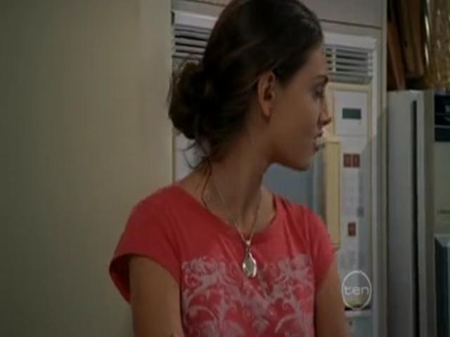 VampireDiariesWorld-dot-org_H20JustAddWater-S02e16-0575.jpg