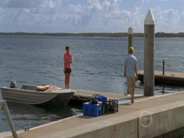 VampireDiariesWorld-dot-org_H20JustAddWater-S02e18-0605.jpg