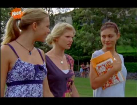 VampireDiariesWorld-dot-org_H20JustAddWater-S03E02-0113.jpg
