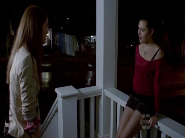 VampireDiariesWorld-dot-org_TheSecretCircle-S01E01-0528.jpg