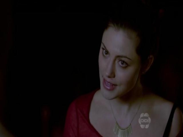 VampireDiariesWorld-dot-org_TheSecretCircle-S01E01-0550.jpg