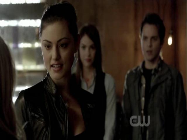 VampireDiariesWorld-dot-org_TheSecretCircle-S01E01-0875.jpg