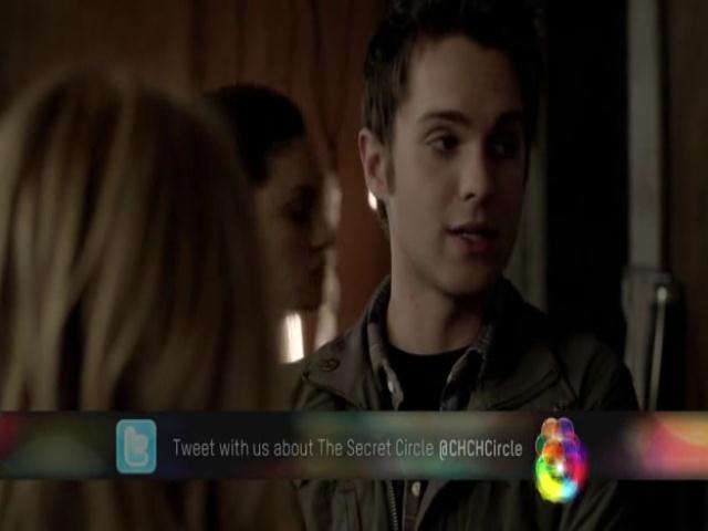 VampireDiariesWorld-dot-org_TheSecretCircle-S01E01-0888.jpg