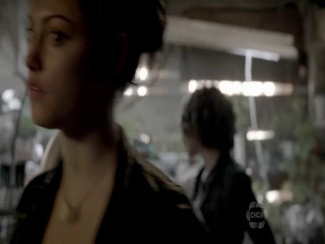 VampireDiariesWorld-dot-org_TheSecretCircle-S01E01-0910.jpg