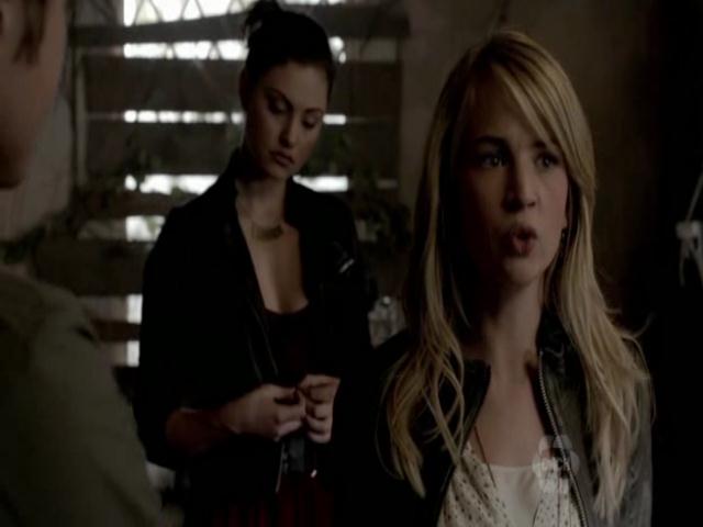 VampireDiariesWorld-dot-org_TheSecretCircle-S01E01-0927.jpg