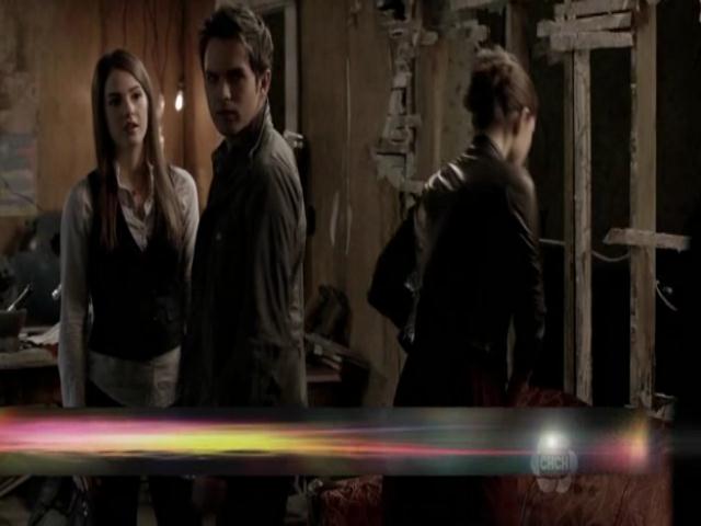 VampireDiariesWorld-dot-org_TheSecretCircle-S01E01-1216.jpg