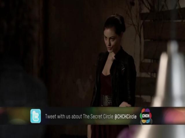 VampireDiariesWorld-dot-org_TheSecretCircle-S01E01-1223.jpg