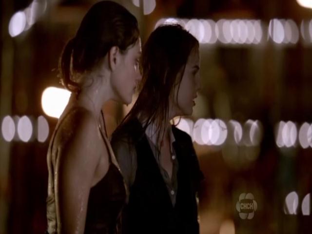 VampireDiariesWorld-dot-org_TheSecretCircle-S01E01-1590.jpg