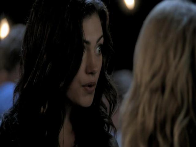 VampireDiariesWorld-dot-org_TheSecretCircle-S01E02-1577.jpg