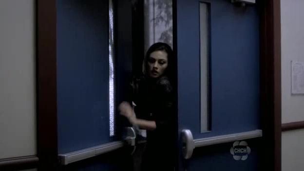 VampireDiariesWorld-dot-org_TheSecretCircle-S01E03-1364.jpg
