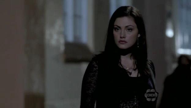 VampireDiariesWorld-dot-org_TheSecretCircle-S01E03-2168.jpg