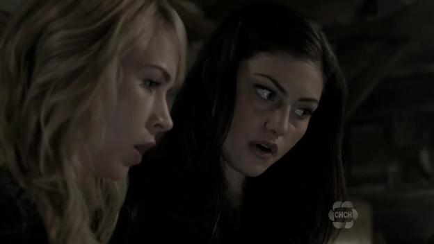 VampireDiariesWorld-dot-org_TheSecretCircle-S01E04-1190.jpg