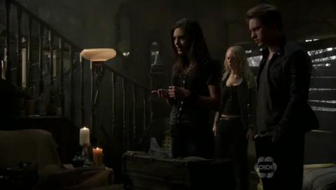 VampireDiariesWorld-dot-org_TheSecretCircle-S01E05-0733.jpg